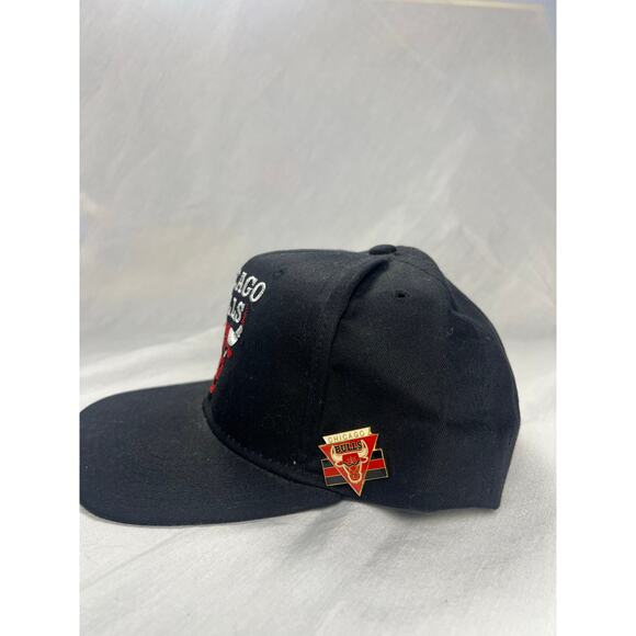 Chicago Bulls Snapback Hat – Black & Red Classic NBA Team - Picture 2 of 4